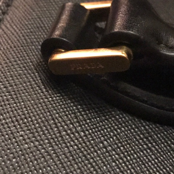 Prada - Large Saffiano Leather bag - Picture 10 of 14